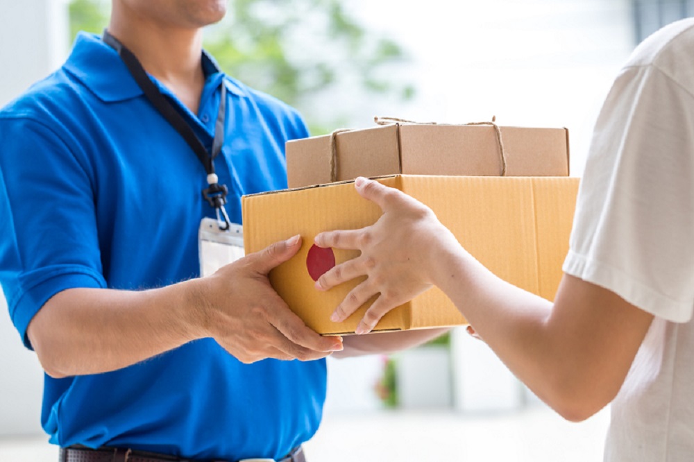 What Is the Difference Between Shipping and Delivery